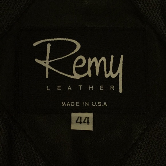 Classic Remy Leather Black 2 Button Blazer Size44 - Picture 4 of 9